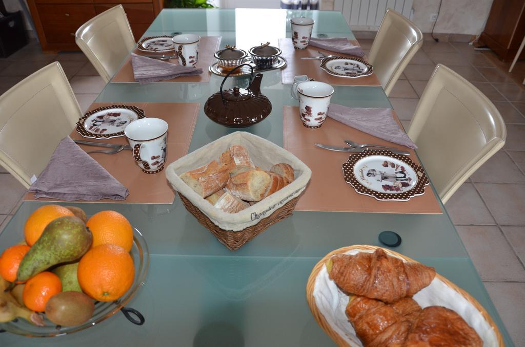 Maison D'Hotes La Closeraie De La Baie Saint-Méloir-des-Ondes Екстериор снимка