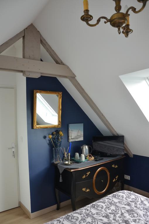 Maison D'Hotes La Closeraie De La Baie Saint-Méloir-des-Ondes Екстериор снимка